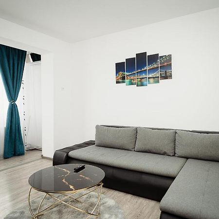 Blue House For 4 Guests With Netflix And Disney Ιάσιο Εξωτερικό φωτογραφία